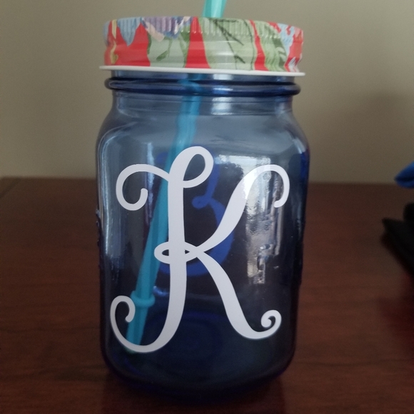 NEW "K" Mason Jar Glass w/ top & straw